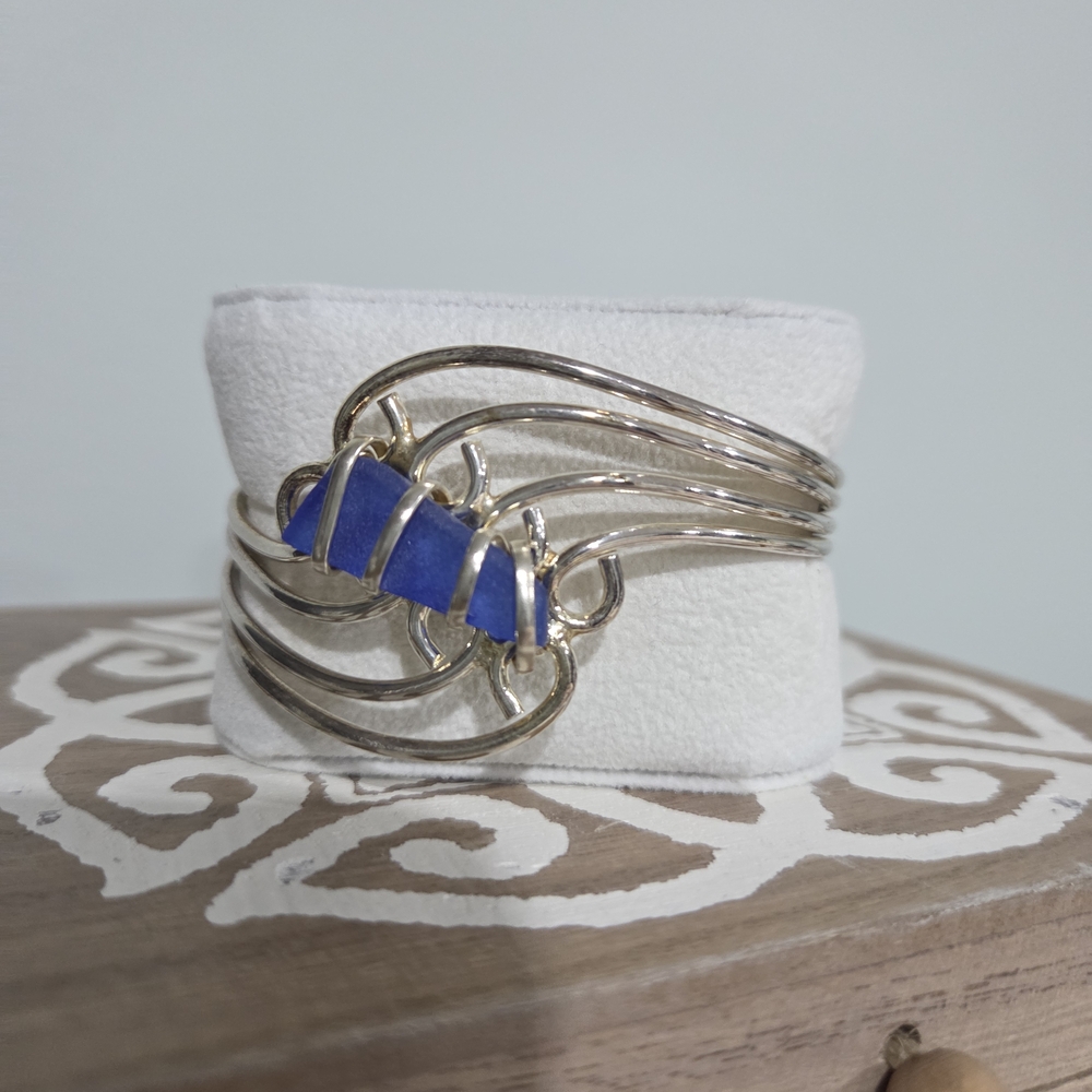 Elegant Silver and Blue Women's Bracelet